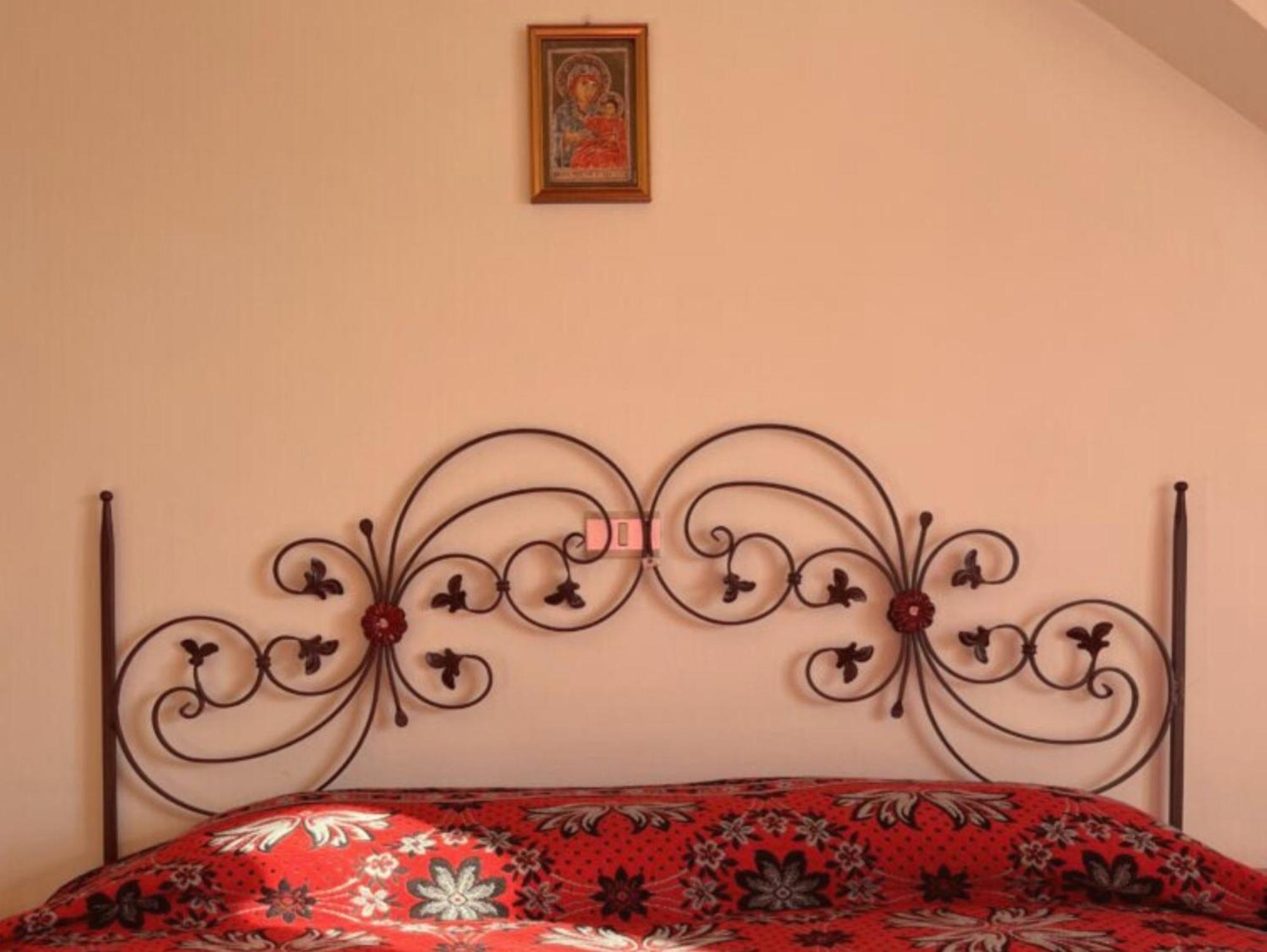 Favelle House *